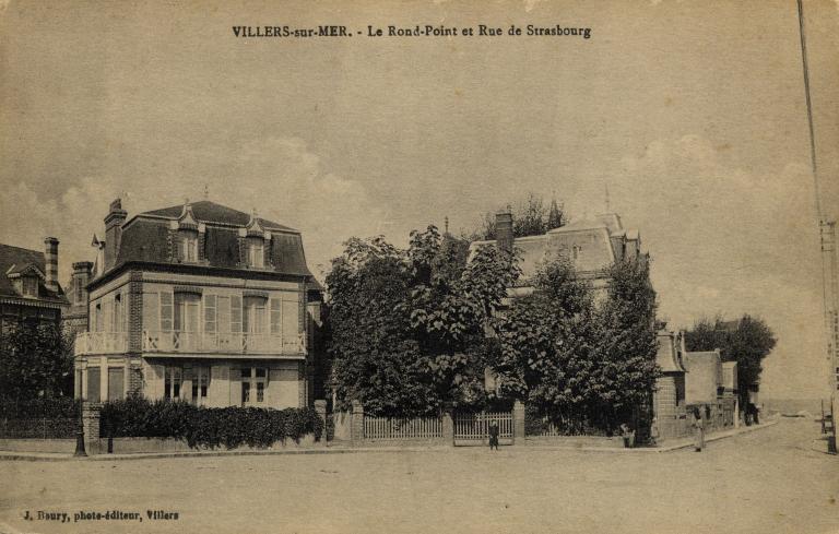 VILLERS-sur-MER. – Le Rond-Point et Rue de Strasbourg.- Carte postale, s.d., éd. et phot. J. Beury, 17,7 x 6,6 cm,1er quart 20e siècle. (Collection particulière G. Vauclin).