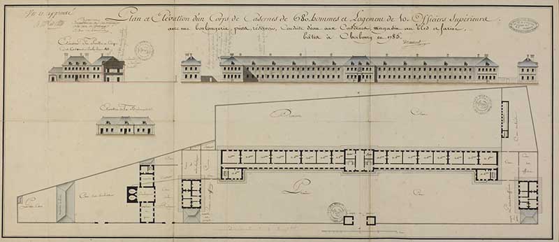 Plan et élévation d'un corps de casernes de 680 hommes et logement de 10 officiers supérieurs avec une boulangerie, puits et réservoir, conduite d'eau aux casernes, magasin au bled et farine, bâtir à Cherbourg en 1785.- Dessin à l'encre et aquarelle sur papier de De Cessart Louis-Alexandre de (ingénieur civil), 105 x 47 cm. (Ministère de la Défense, service historique de la Marine, Cherbourg-Octeville. 2K 2301 (2)).