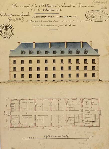 Spécimen d'un casernement de gendarmerie maritime dressé conformément aux dispositions approuvées et exécutées au port de Brest, en date du 11 février 1852.- Dessin à l'encre et aquarelle sur papier, 27 x 35,5 cm. (Ministère de la Défense, service historique de la Marine, Cherbourg-Octeville. 2K 2229).