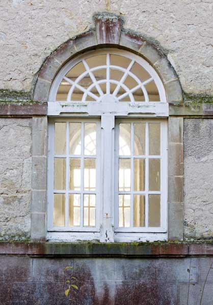 Bâtiment dit 'Lourdes', élévation nord. Détail: fenêtre.