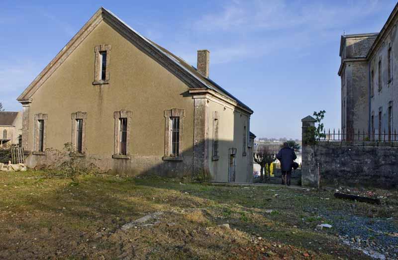 Bâtiment dit 'Sainte-Marie', ou bains douches. Vue prise de l'ouest.