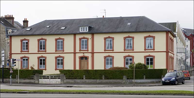 Vue des anciens bureaux de l'administration (2 avenue de Cessart).