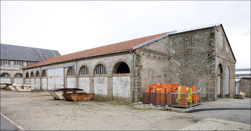 Bâtiment 2. Vue prise du sud-est.