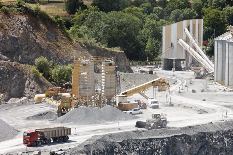 Poste de concassage spécialisé, vue du sud-est.