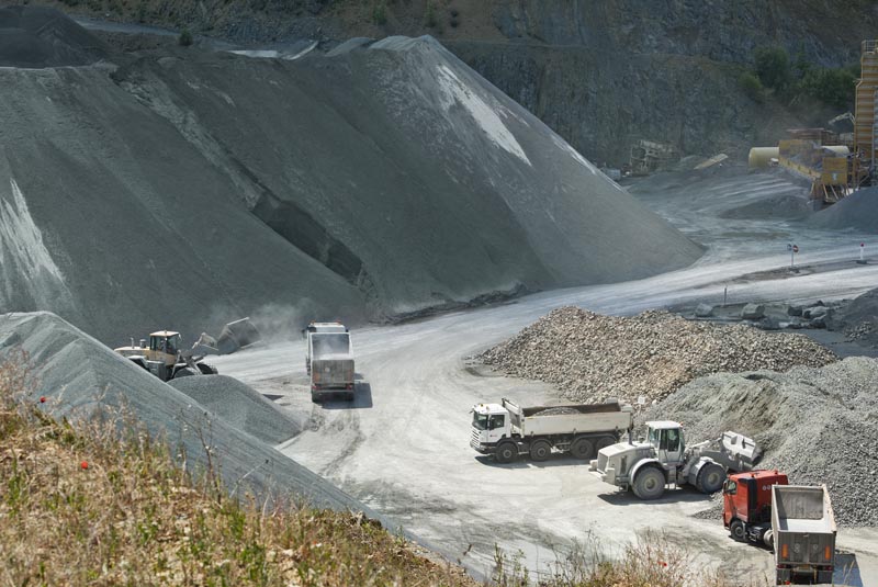 Aire de stockage des produits finis, plan rapproché, vue de l'est.