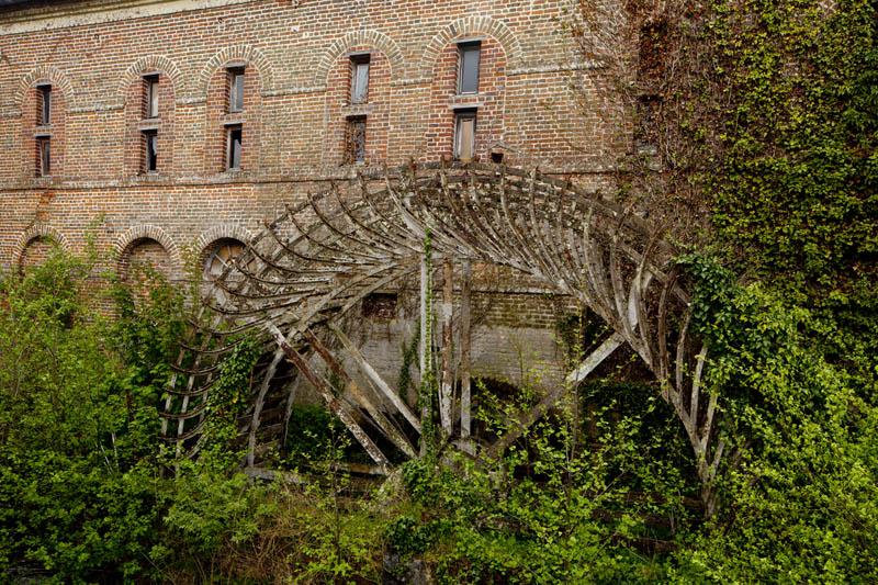 Roue hydraulique.