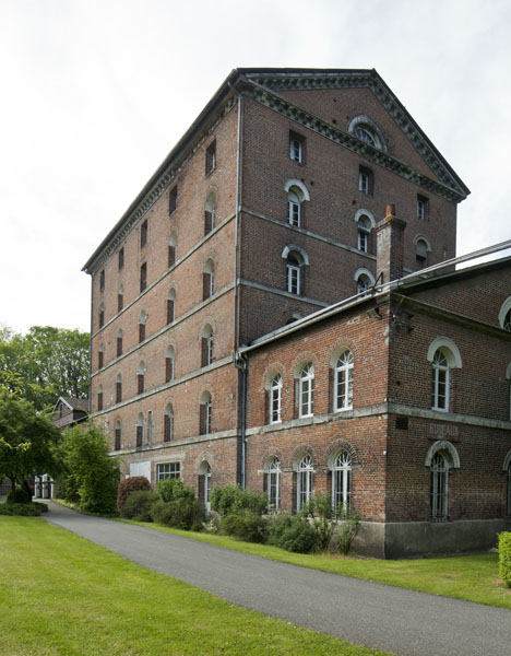 Bâtiment du moulin. Elévations extérieures sud et est.