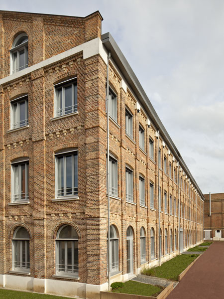 Filature de lin, puis usine de petit matériel électrique