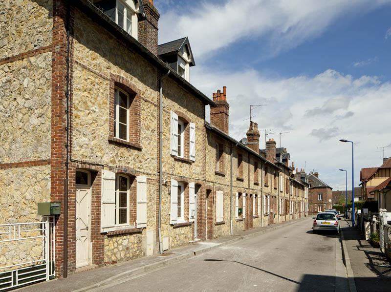 Cité ouvrière. Elévations sur la rue Chasles. Vue prise du sud-est.