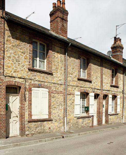 Cité ouvrière. Elévations sur la rue Chasles. Détail. Vue prise du sud-est.