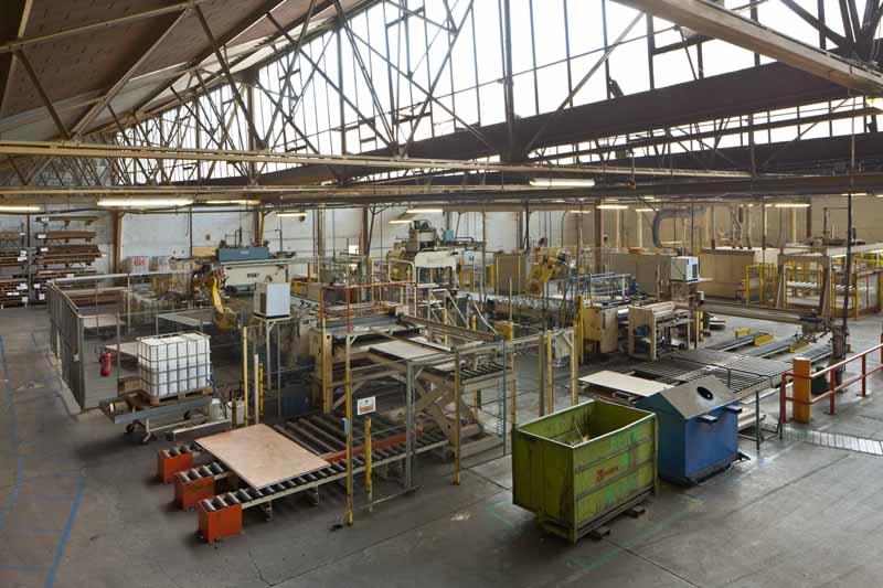 Vue d'ensemble de deux presses.