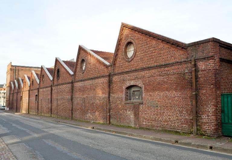 Filature de lin, puis usine de petit matériel électrique