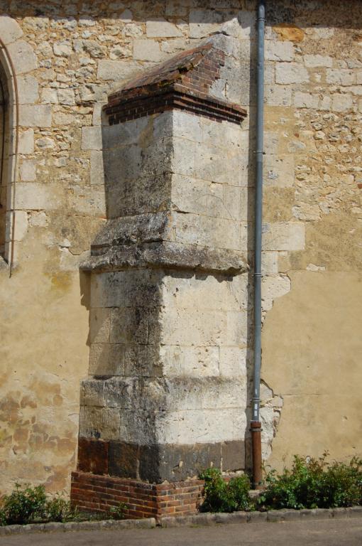 Ancien contrefort d'angle sud.