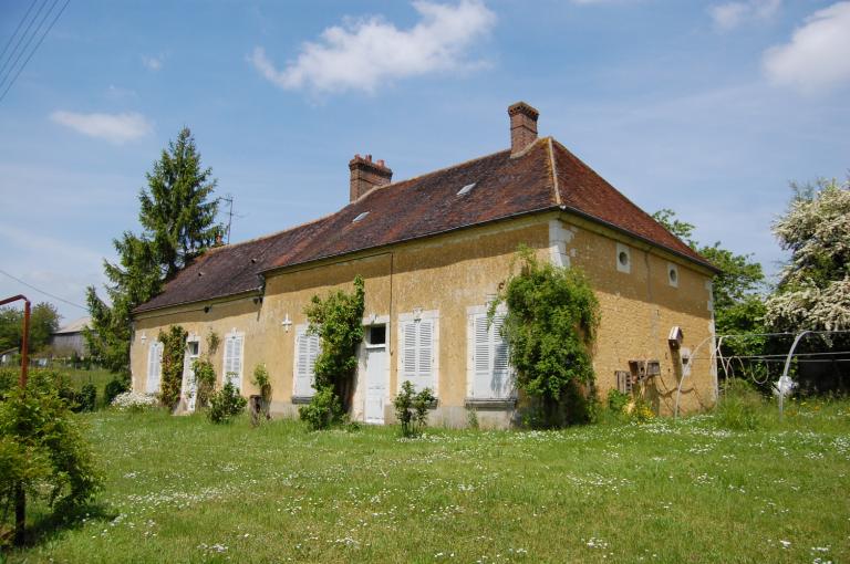 Vue générale depuis le sud-est.