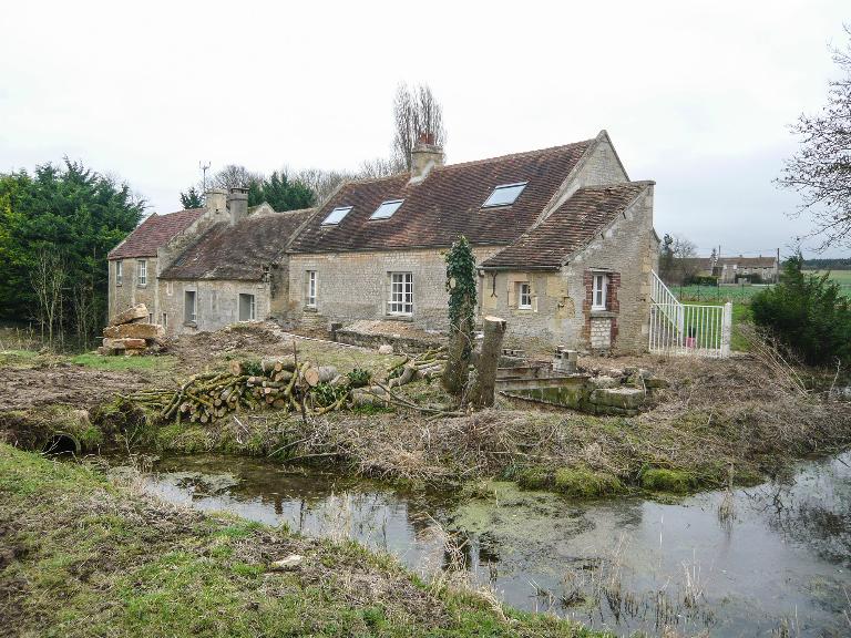 Elévation nord, prise de l'ouest.