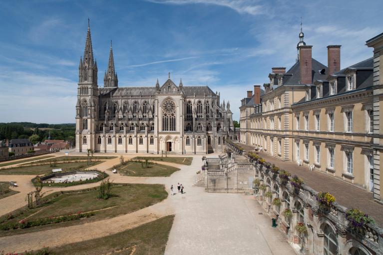 Vue de situation depuis le sud.