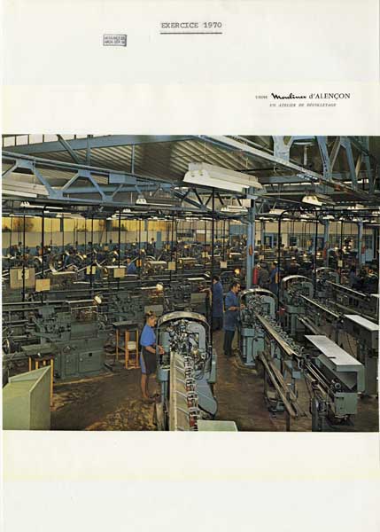 Usine Moulinex d'Alençon, un atelier de décolletage.- Photographie ancienne, vers 1970. (AD Calvados. 2003jp_1058_2160).