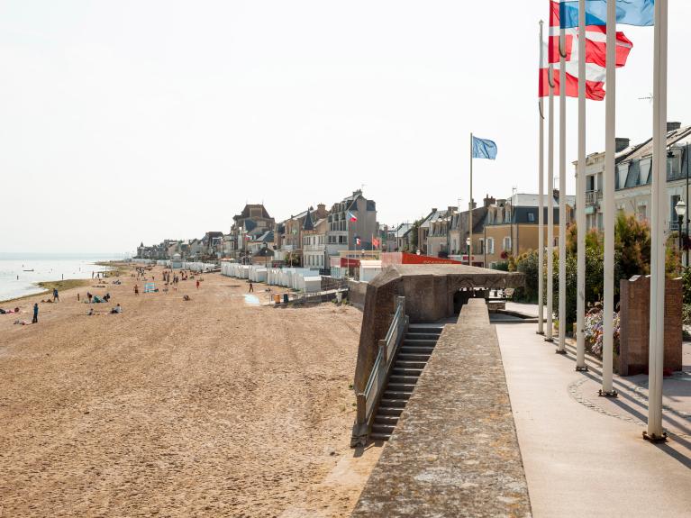 Vue du front de mer prise du nord-ouest.