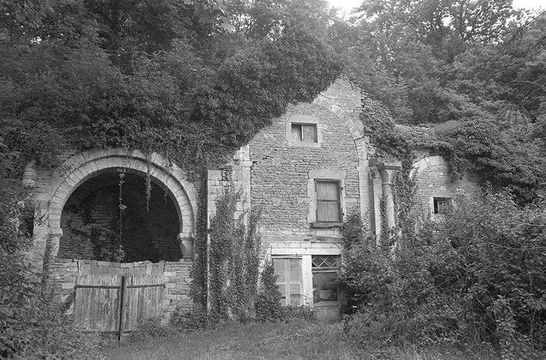 Emplacement de la croisée du transept.