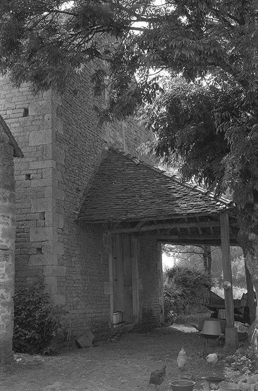 Auvent du moulin à grain.