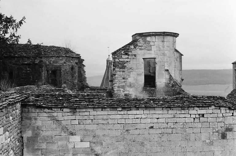 Tourelle du logis des Hôtes : vue latérale (photo prise en 1969).