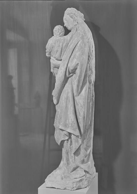 Statue : Vierge à l'Enfant (n° 1)