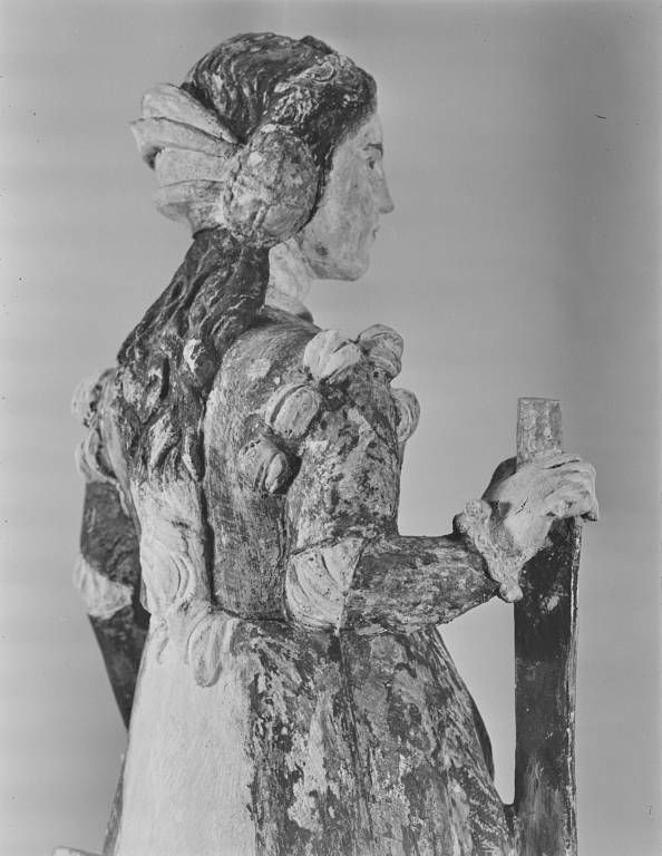 Détail : la coiffe de la sainte.