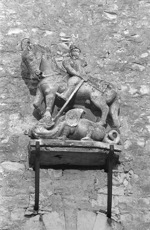 Groupe sculpté : saint Georges