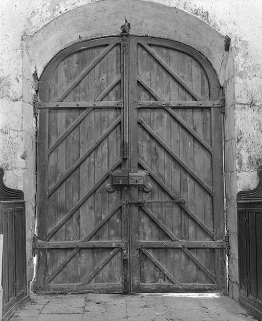 Porte d'entrée, côté intérieur.