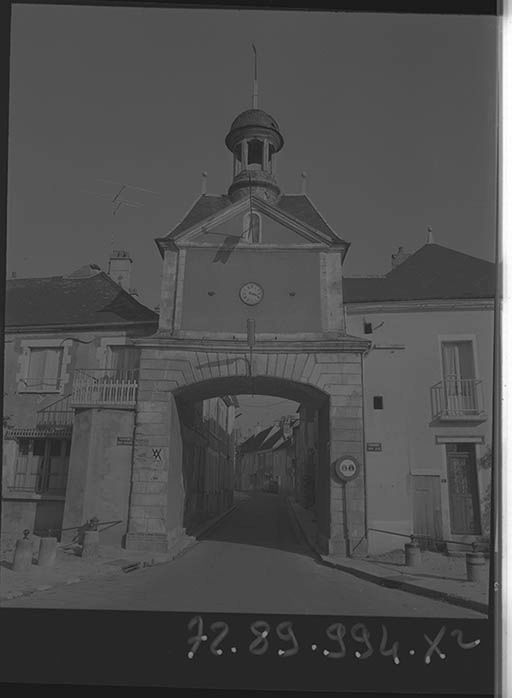 Porte d'En Bas.