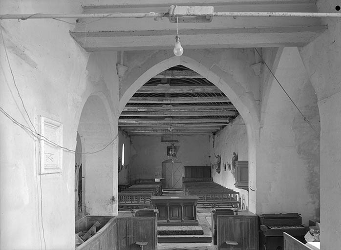 La nef vue depuis le choeur.