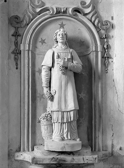 Autel-retable : détail, statue.