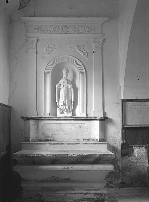 Autel-retable : vue d'ensemble, face.
