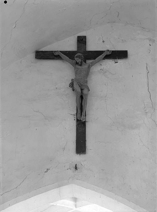 Croix : Christ en croix