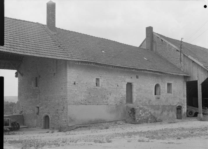 Ancienne maison d'habitation, façade antérieure.