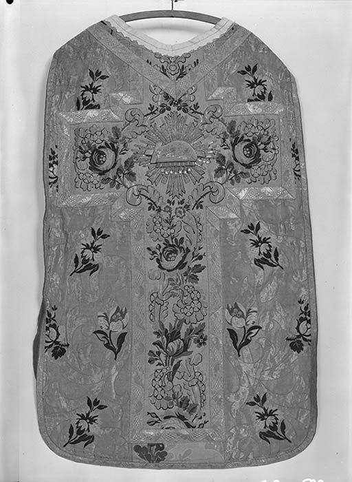 Chasuble (ornement doré n° 2)