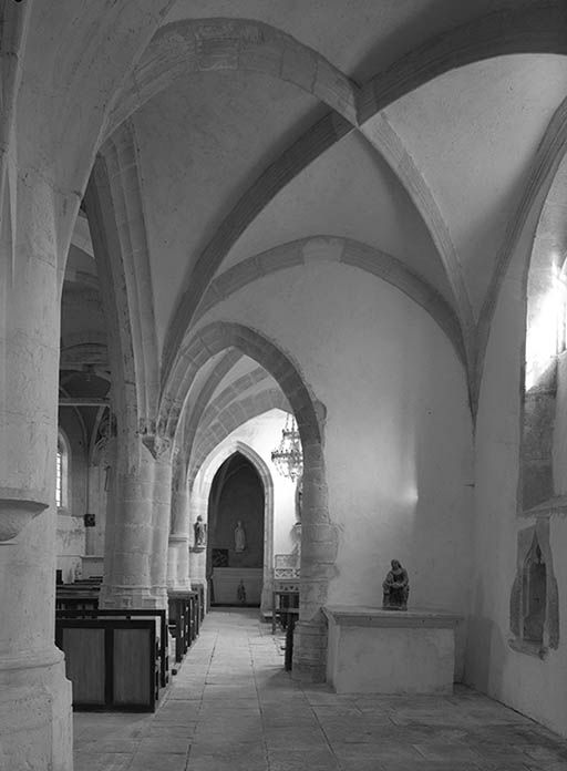 Collatéral droit, vue depuis le mur antérieur.