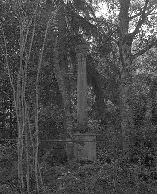 Colonne monumentale (colonne commémorative).