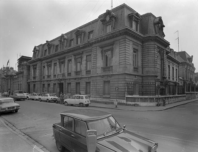 Vue d'ensemble des bâtiments avant la fermeture de la rue James Demontry