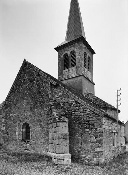 Chapelle vue de 3/4 droit.