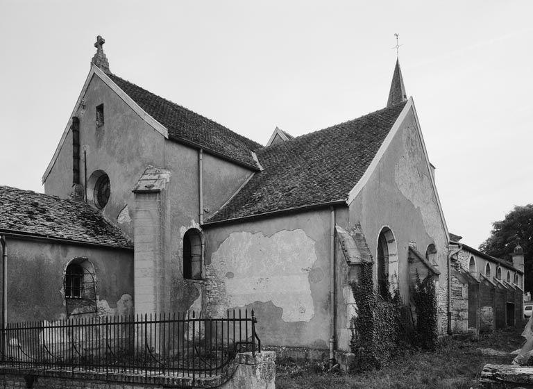 Chevet et élévation gauche.