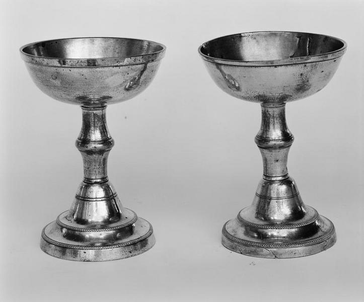 Vases de quête (coupes de quête, 2, paire)