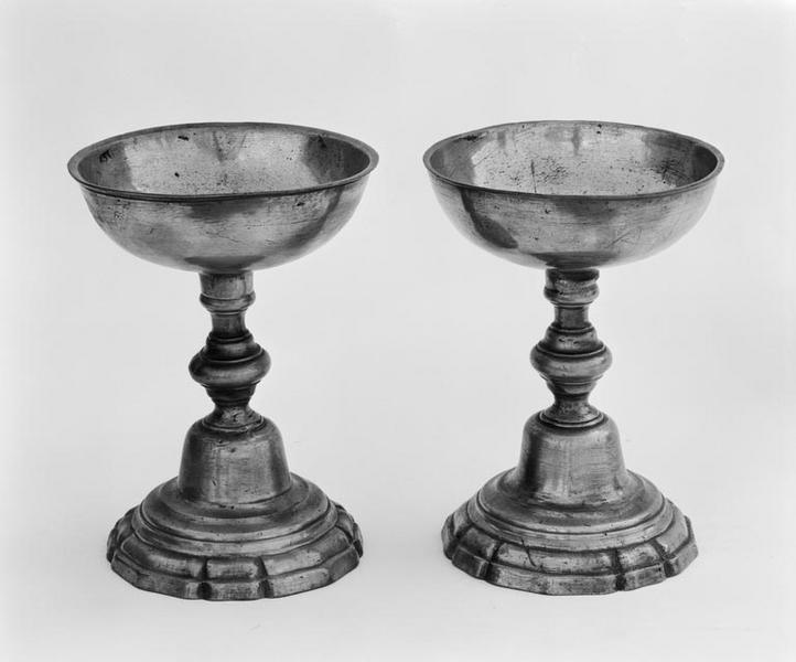 Vases de quête (coupes de quête, 2, paire)