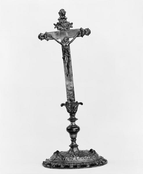 Croix d'autel