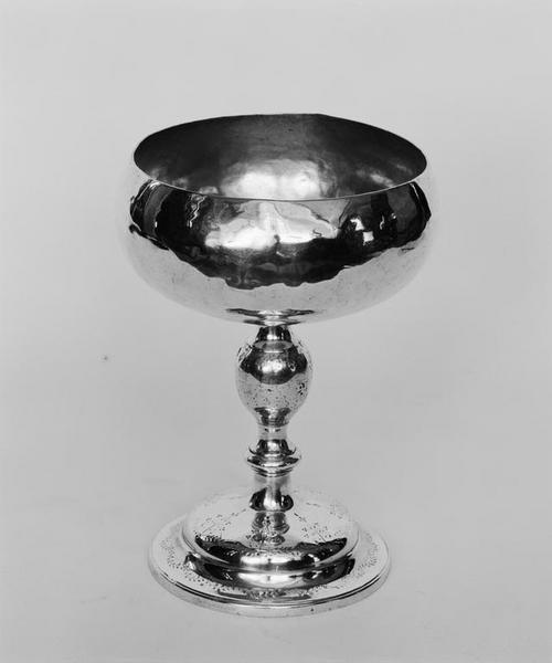 Vase de quête (coupe de quête)