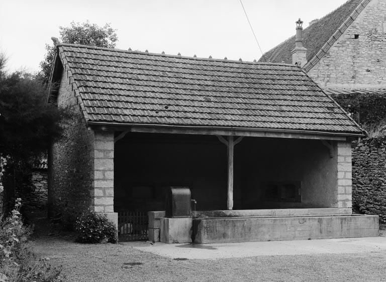 Vue de 3/4 gauche.