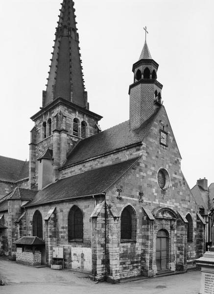 Façade et élévation gauche de la nef.