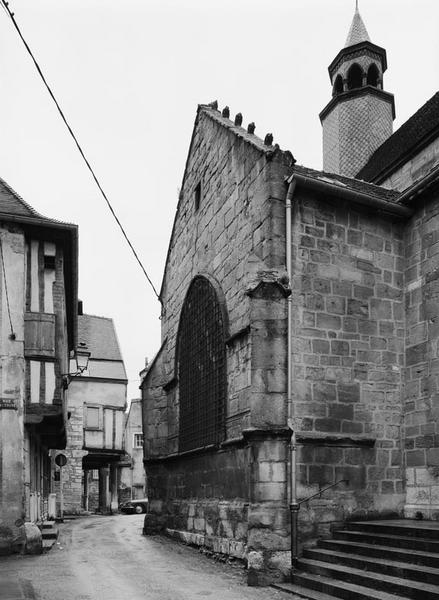 Chapelle antérieure droite.