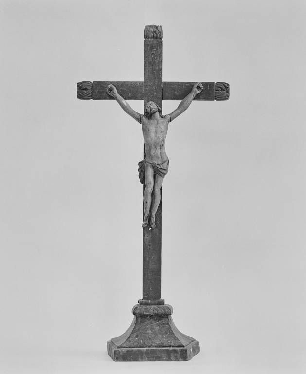 Croix d'autel