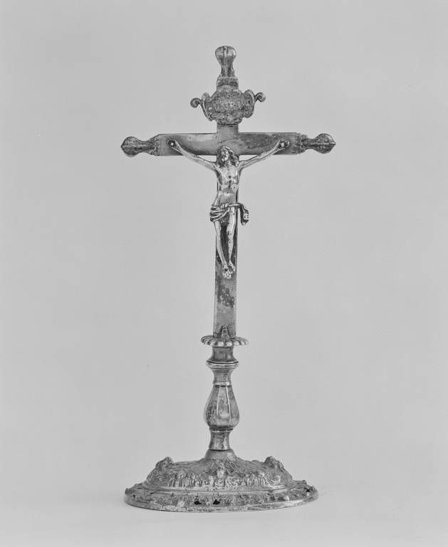 Croix d'autel